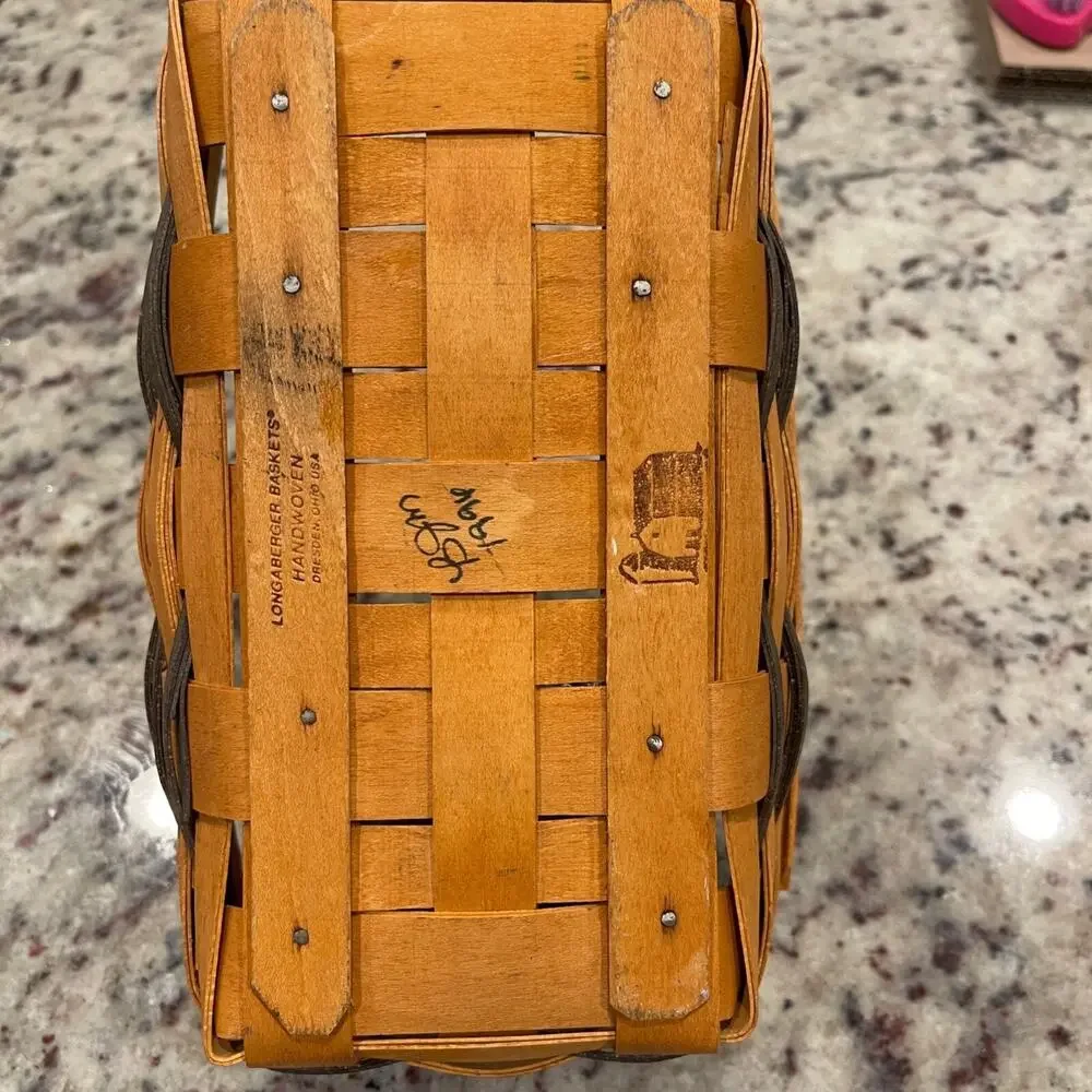 Vintage 1996 Basket Handwoven 10